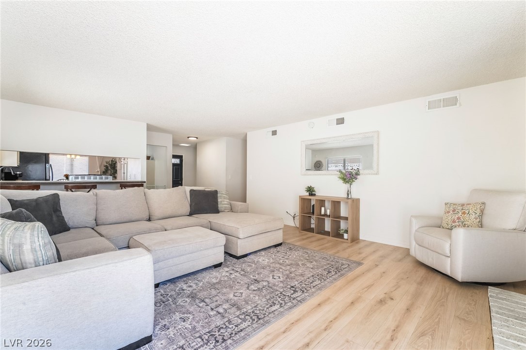 6999 Mountain Moss Drive Las Vegas NV 89147