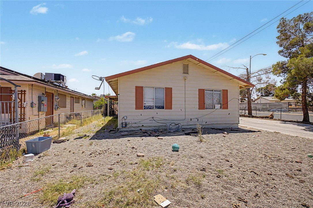 5015 Carmel Avenue Las Vegas NV 89122