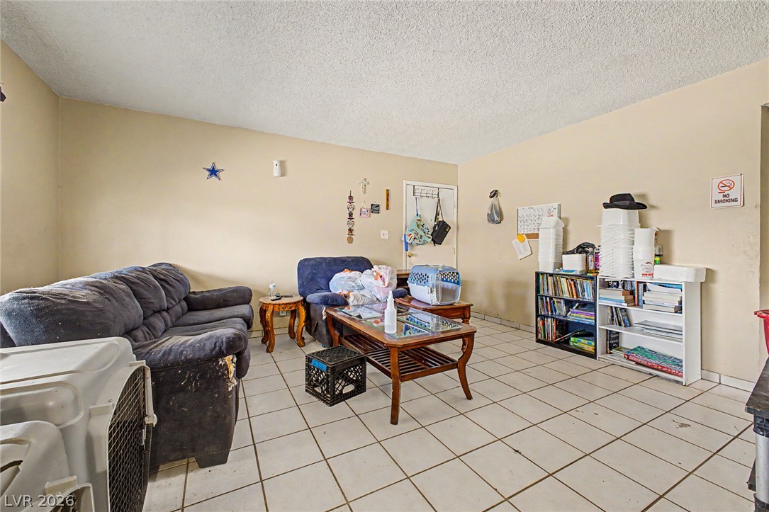 5015 Carmel Avenue Las Vegas NV 89122