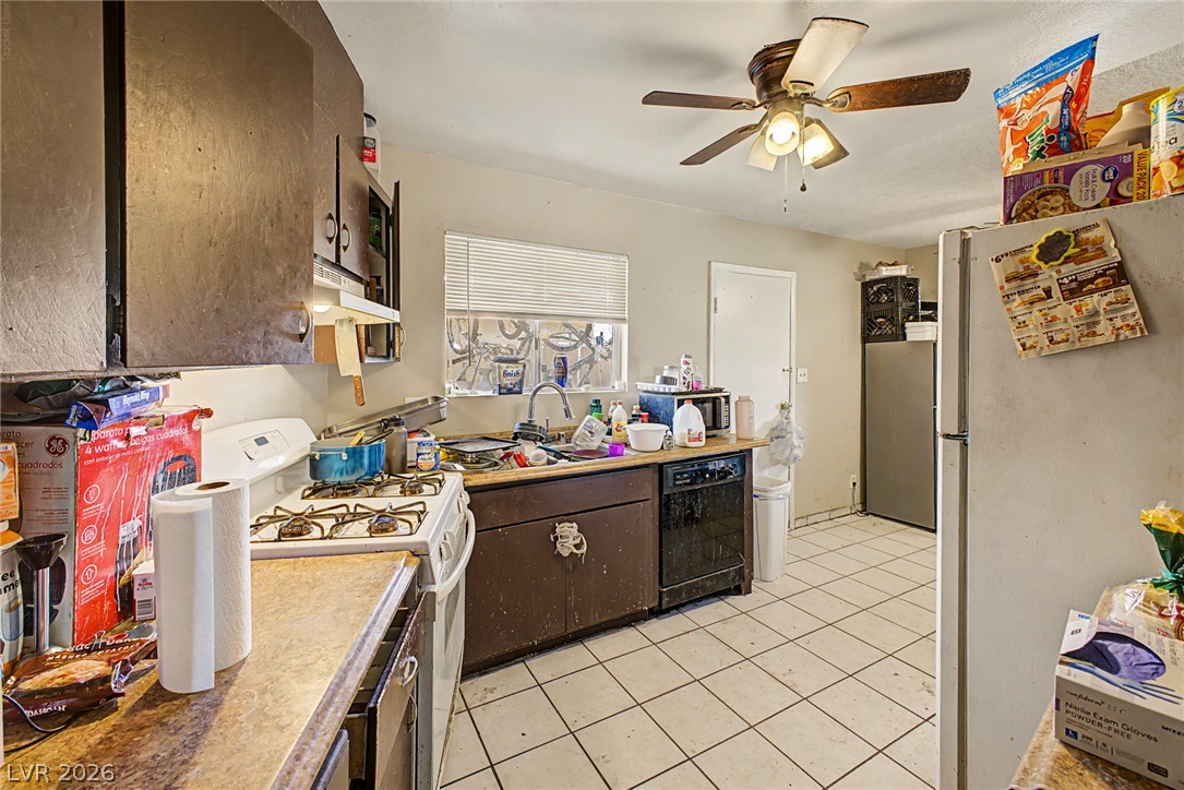 5015 Carmel Avenue Las Vegas NV 89122