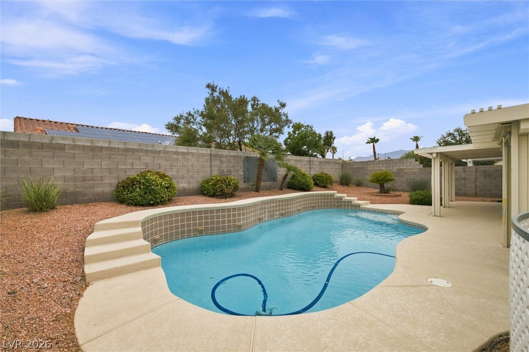 5329 Strawberry Tree Street North Las Vegas NV 89031