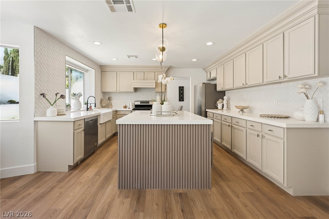 7825 Desert Bell Avenue Las Vegas NV 89128