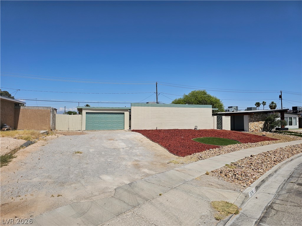 1074 King Richard Avenue Las Vegas NV 89119