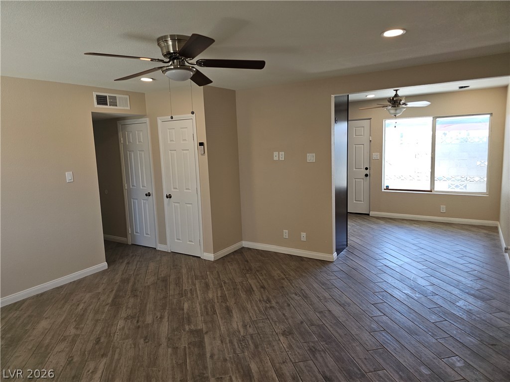 1074 King Richard Avenue Las Vegas NV 89119