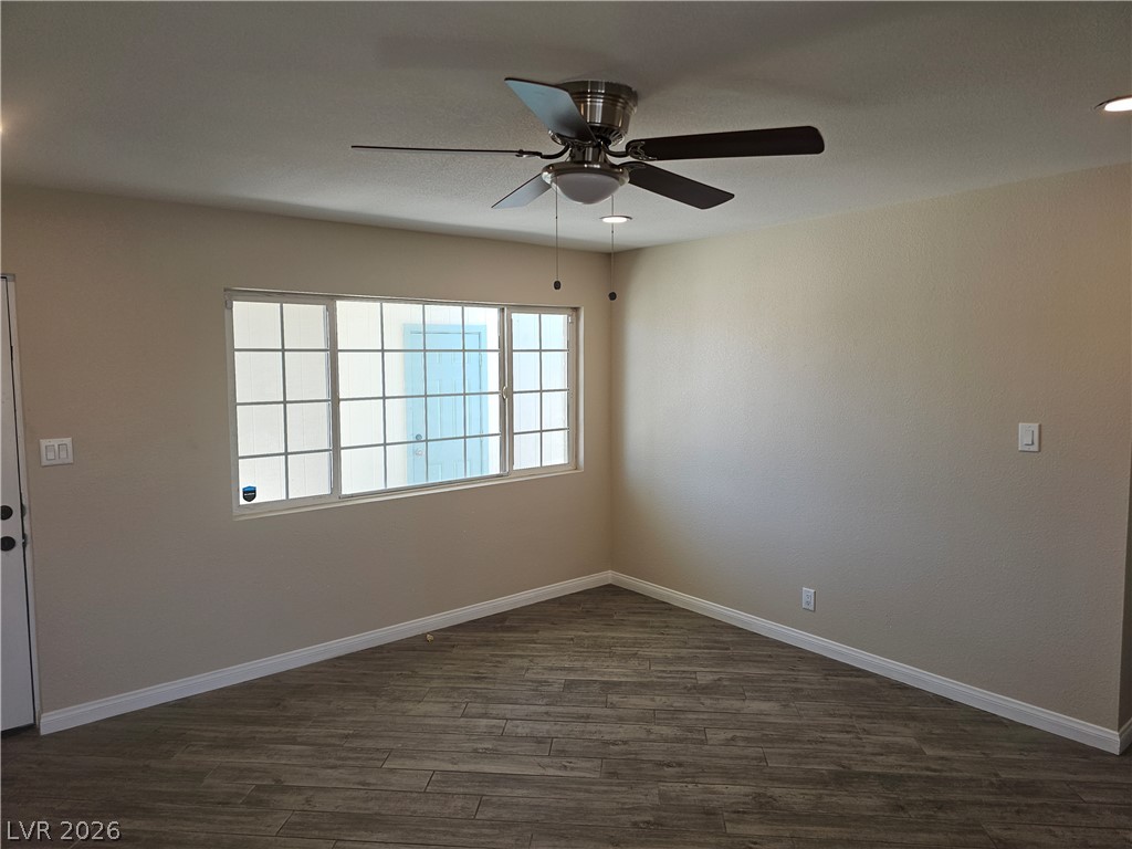 1074 King Richard Avenue Las Vegas NV 89119
