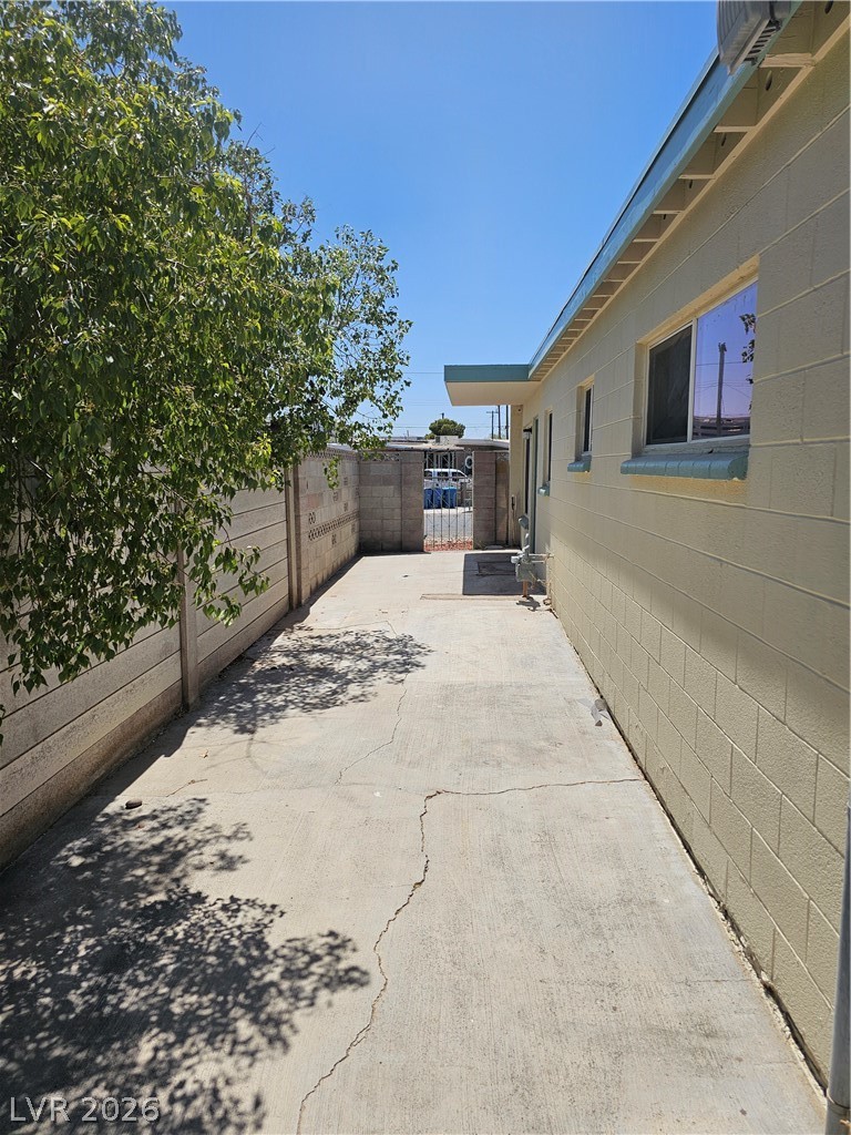 1074 King Richard Avenue Las Vegas NV 89119