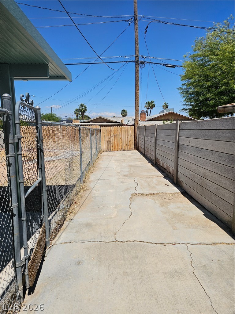 1074 King Richard Avenue Las Vegas NV 89119