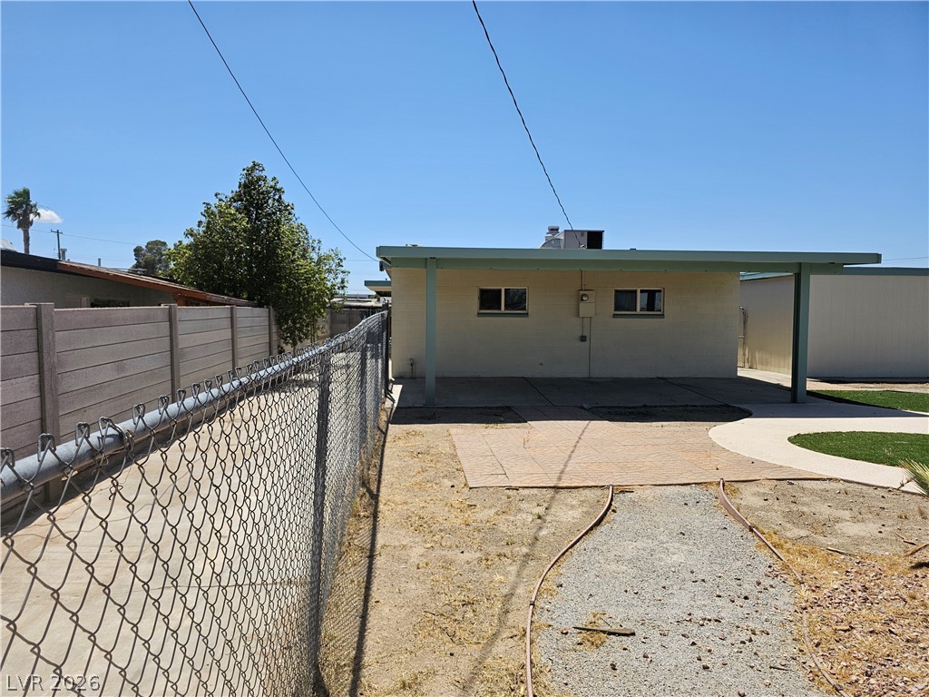 1074 King Richard Avenue Las Vegas NV 89119