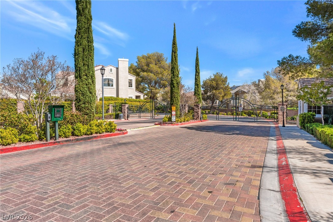 1001 Prestwick Street Las Vegas NV 89145