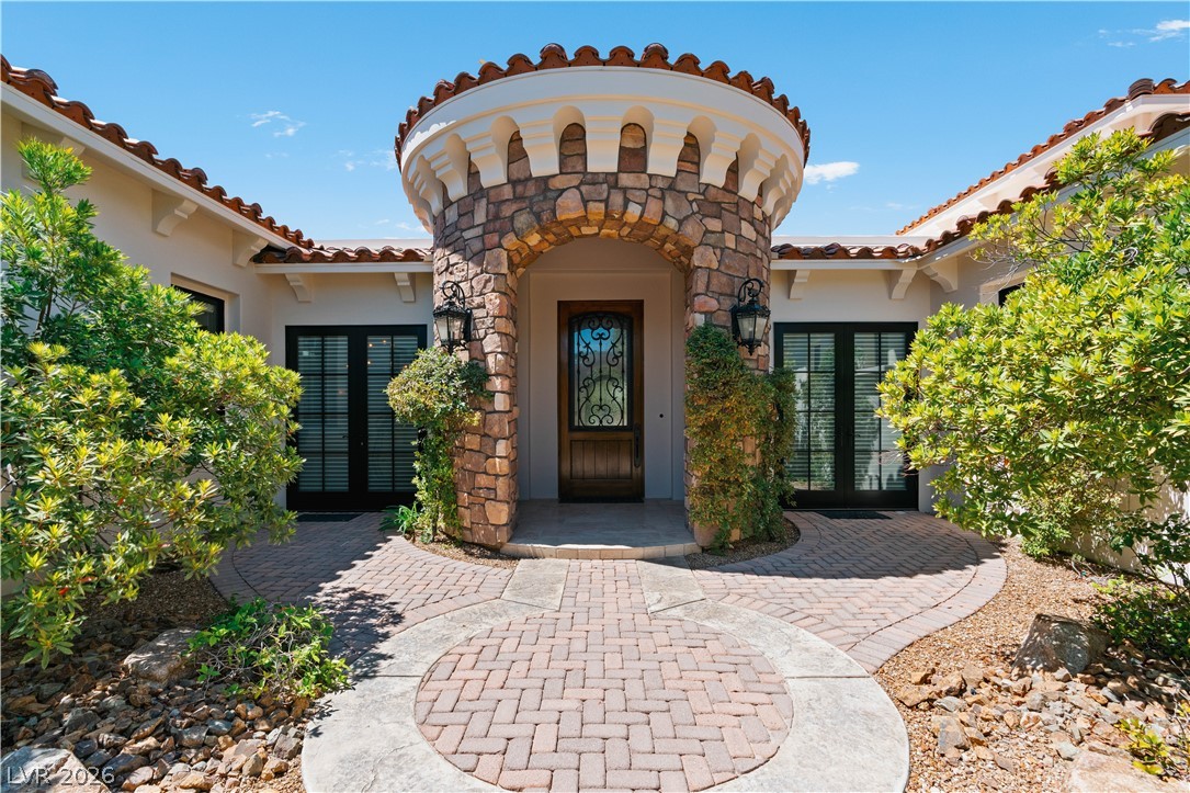 11 Olympia Hills Circle Las Vegas NV 89141