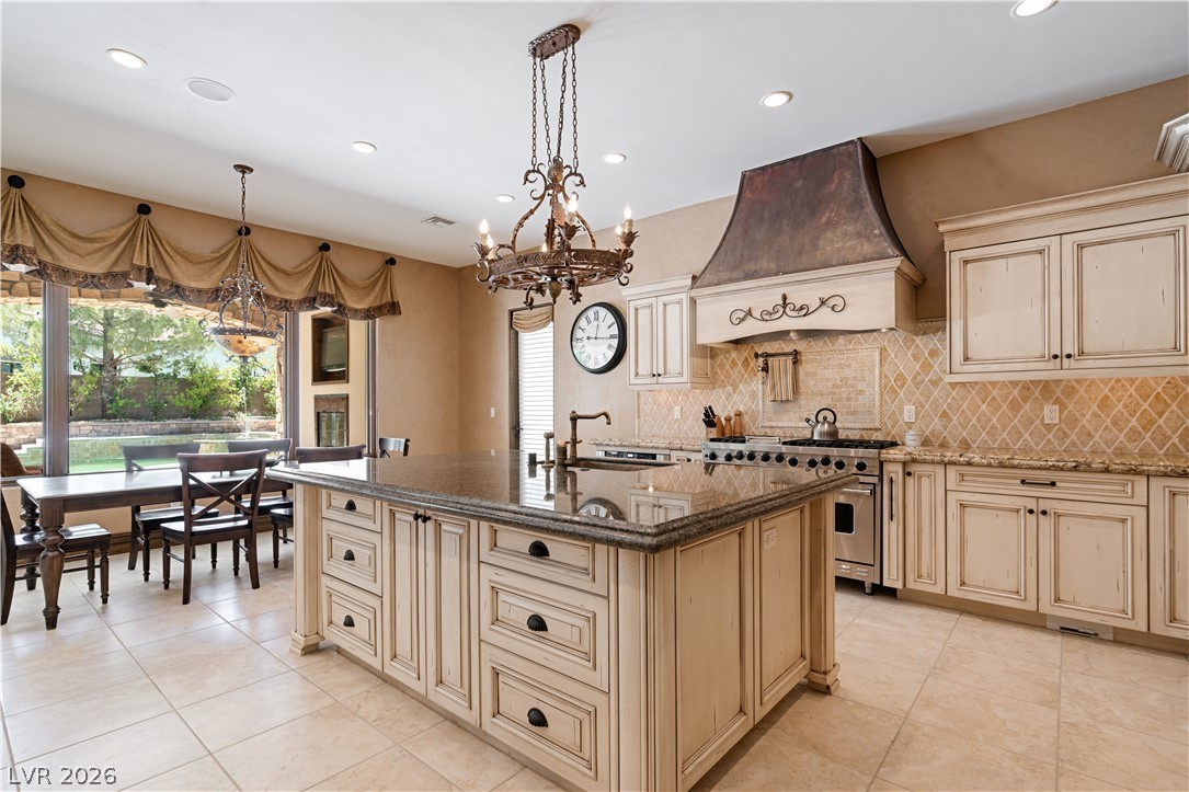 11 Olympia Hills Circle Las Vegas NV 89141