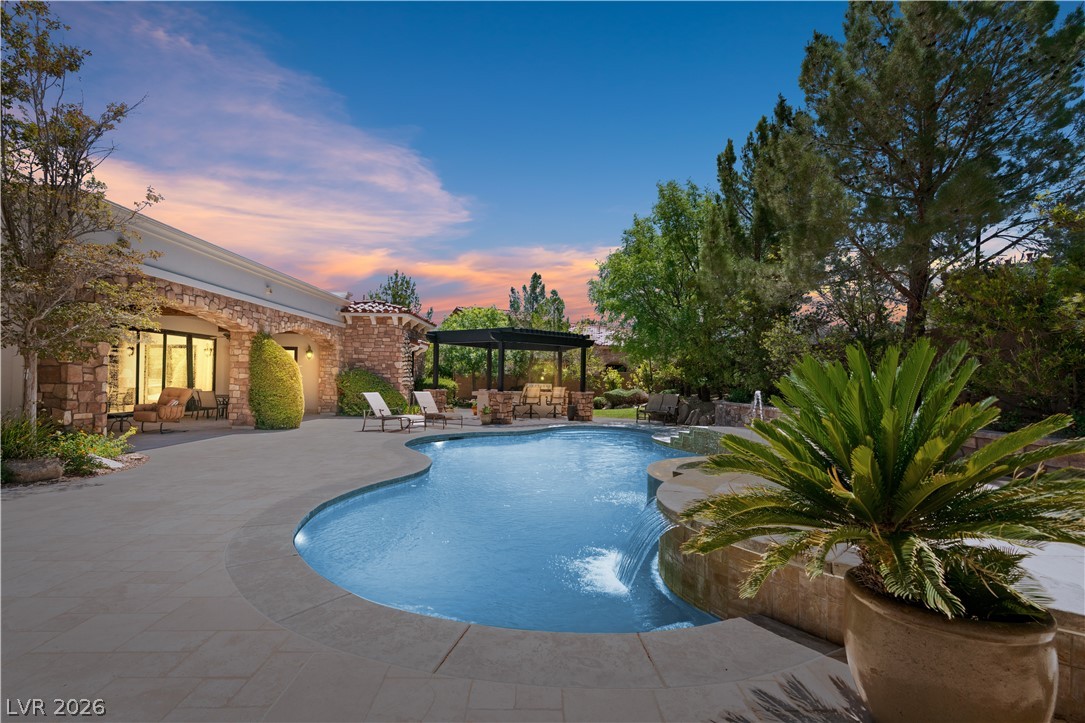 11 Olympia Hills Circle Las Vegas NV 89141