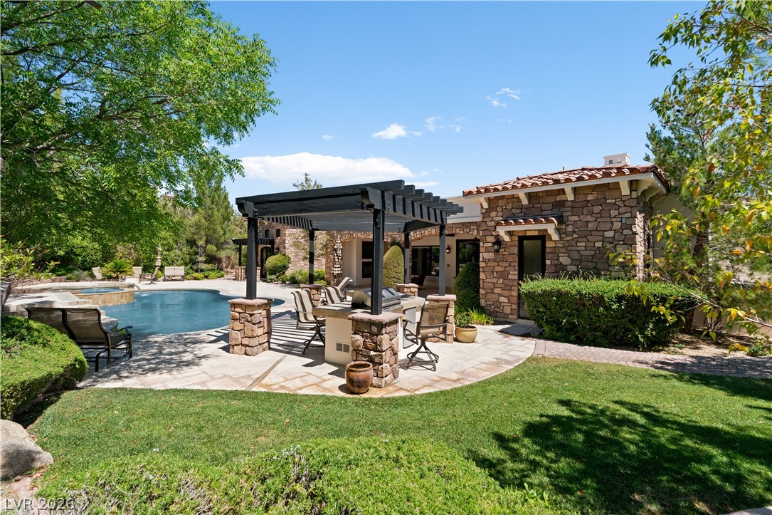 11 Olympia Hills Circle Las Vegas NV 89141