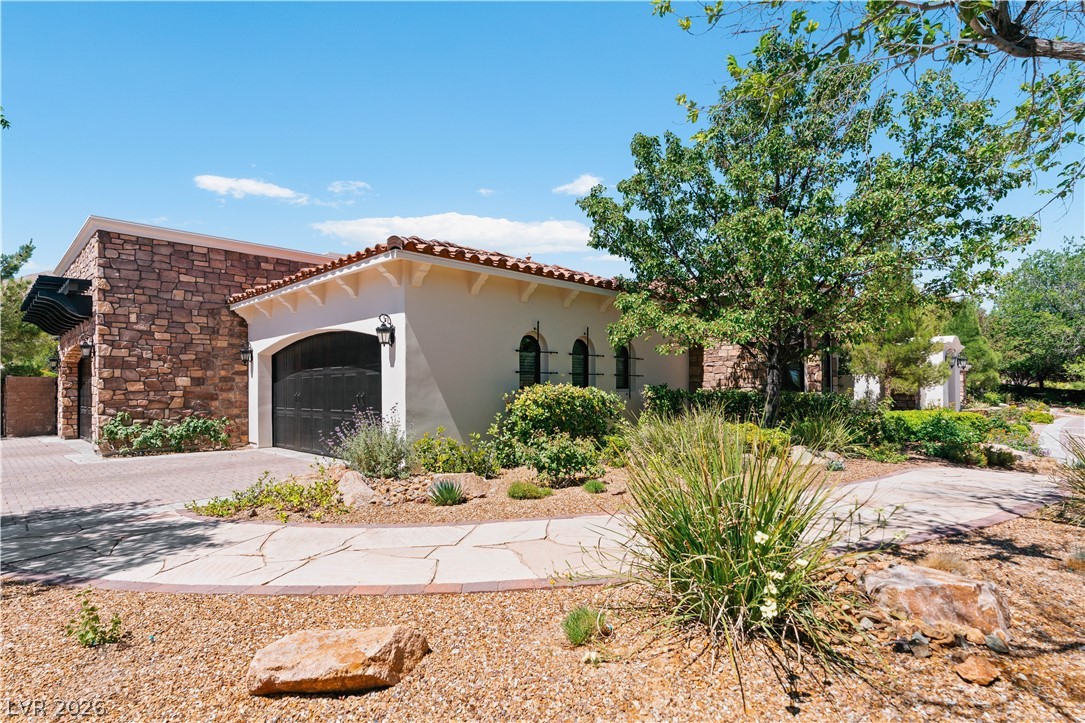 11 Olympia Hills Circle Las Vegas NV 89141