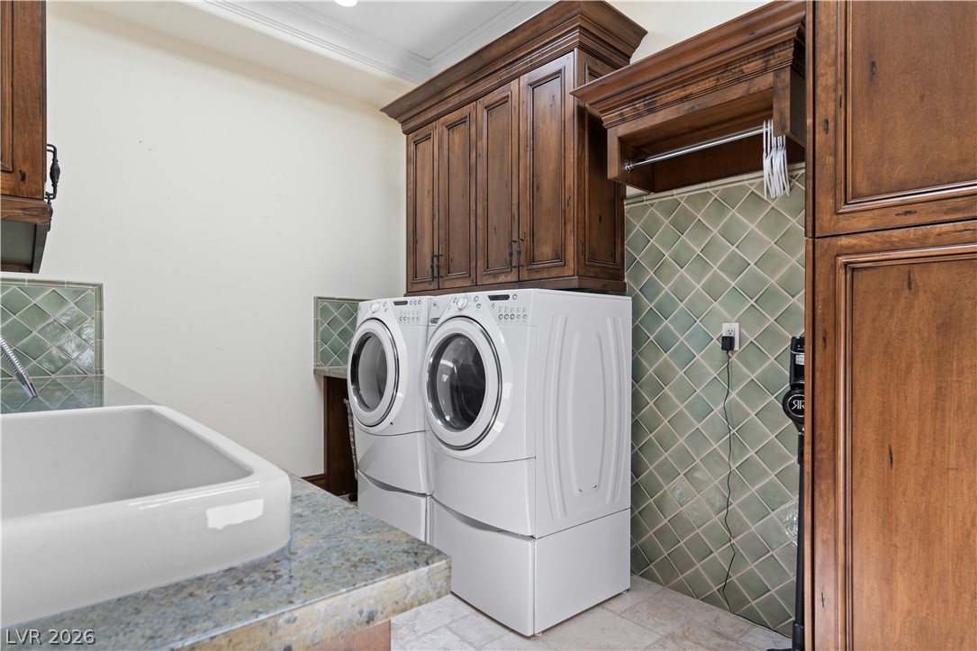 11 Olympia Hills Circle Las Vegas NV 89141
