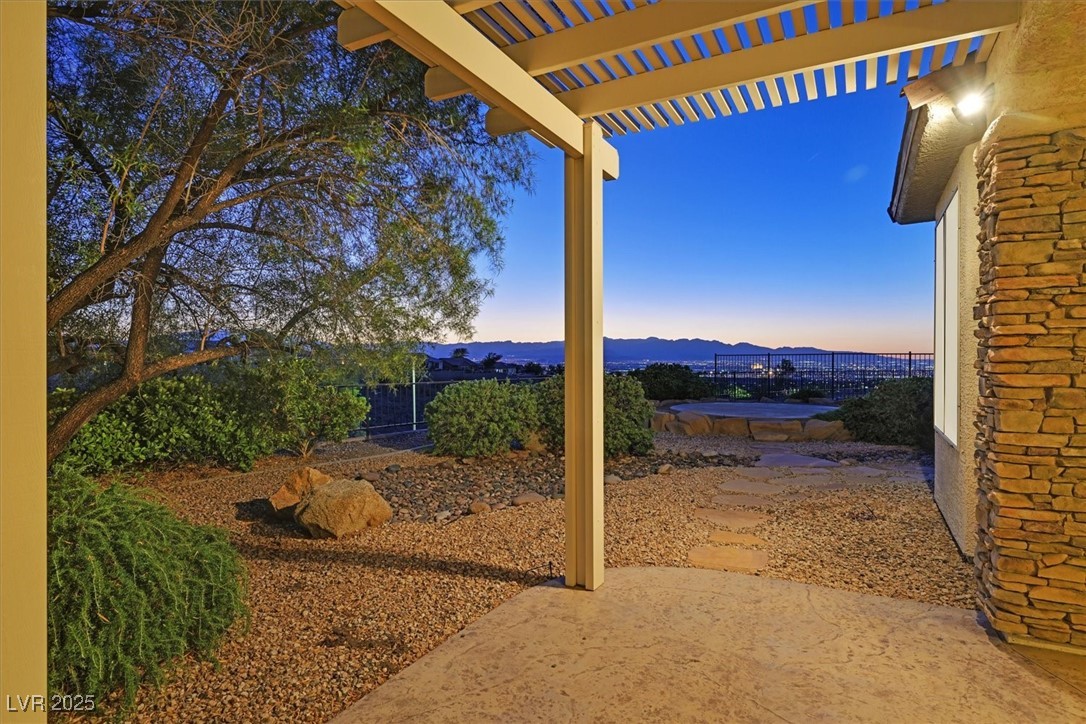 2899 Brook Trout Court Henderson NV 89052