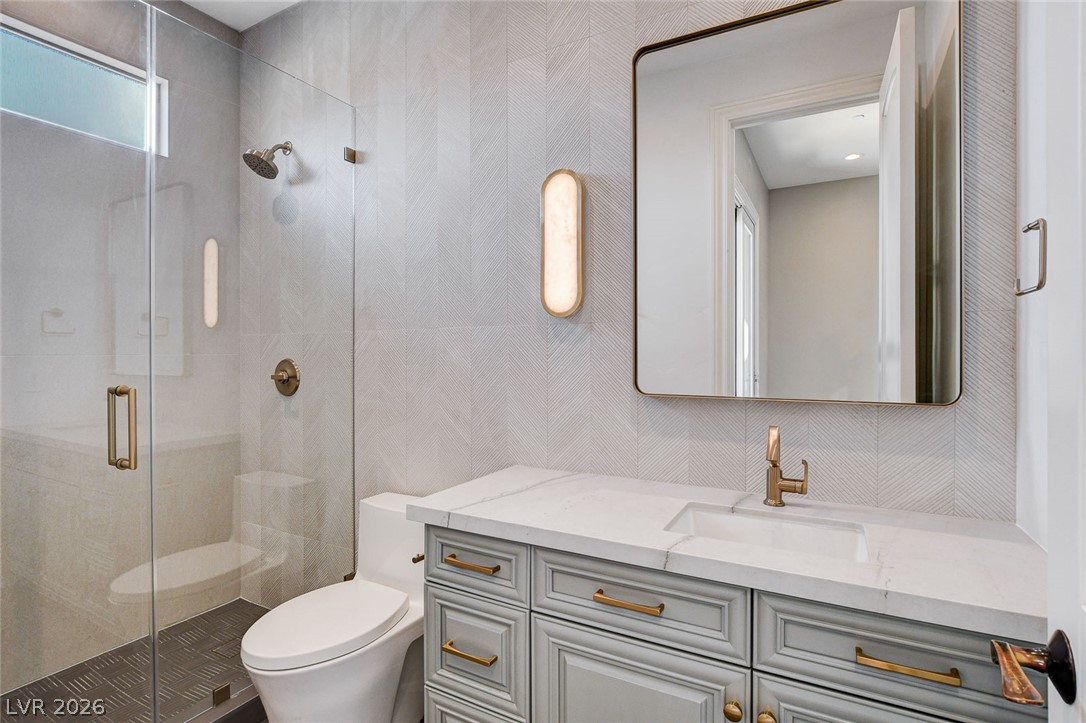 84 Kittansett Loop Henderson NV 89052