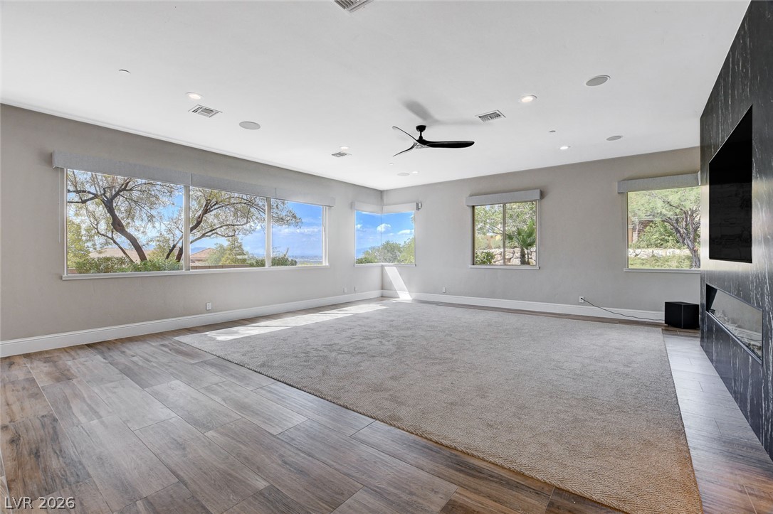 84 Kittansett Loop Henderson NV 89052