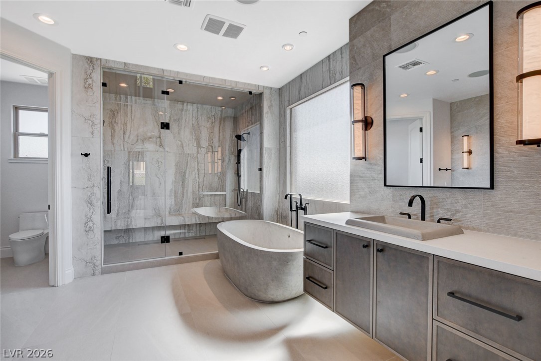 84 Kittansett Loop Henderson NV 89052