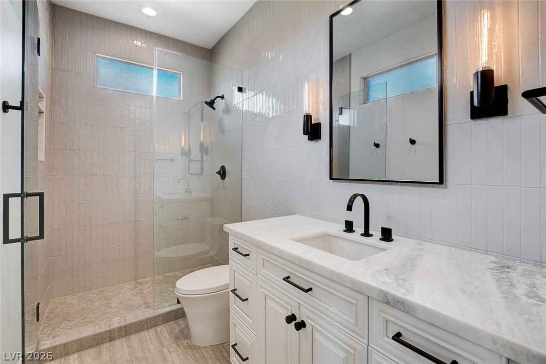84 Kittansett Loop Henderson NV 89052