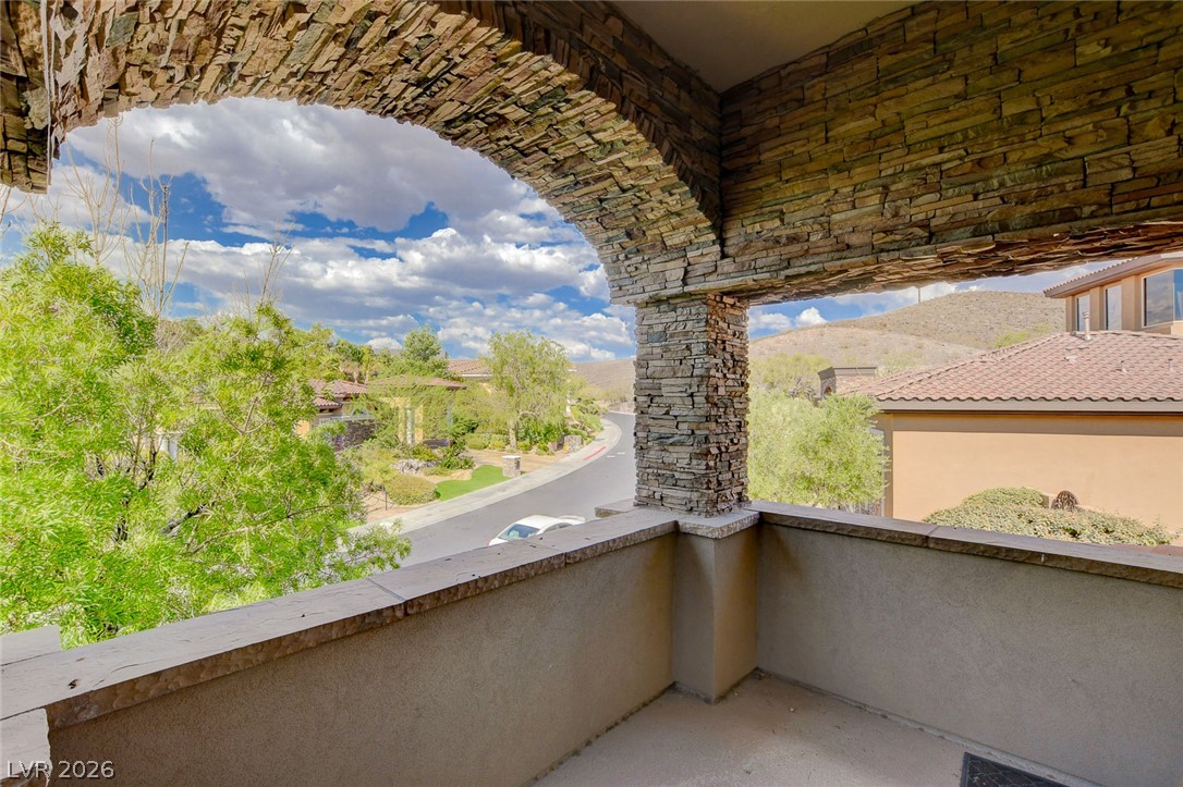 84 Kittansett Loop Henderson NV 89052