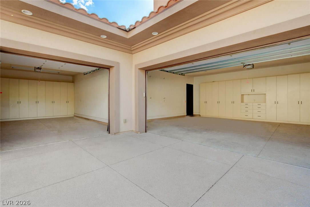 84 Kittansett Loop Henderson NV 89052