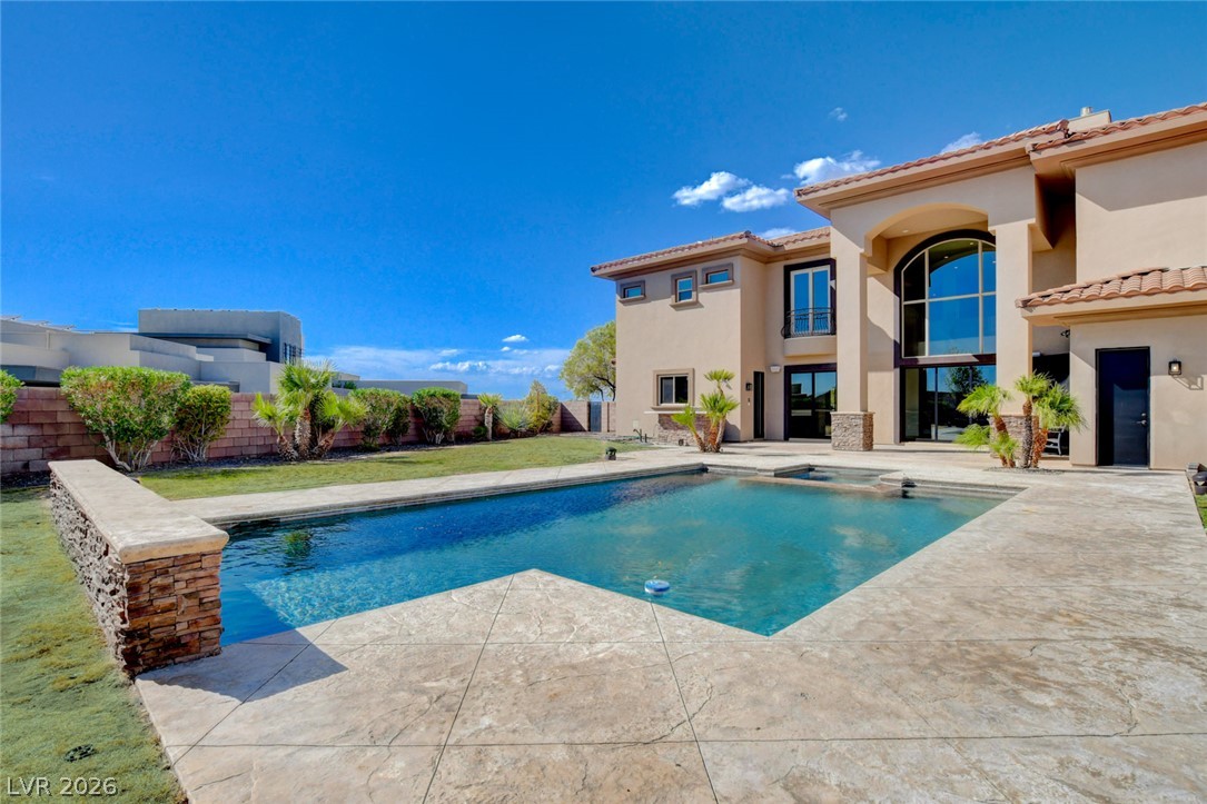 84 Kittansett Loop Henderson NV 89052