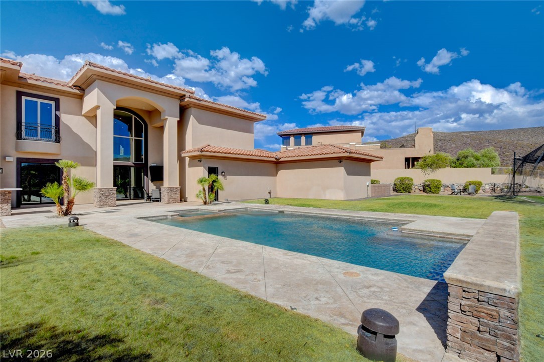 84 Kittansett Loop Henderson NV 89052