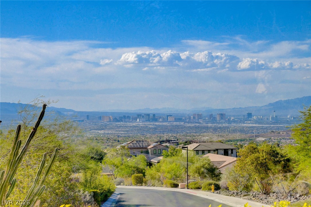 84 Kittansett Loop Henderson NV 89052