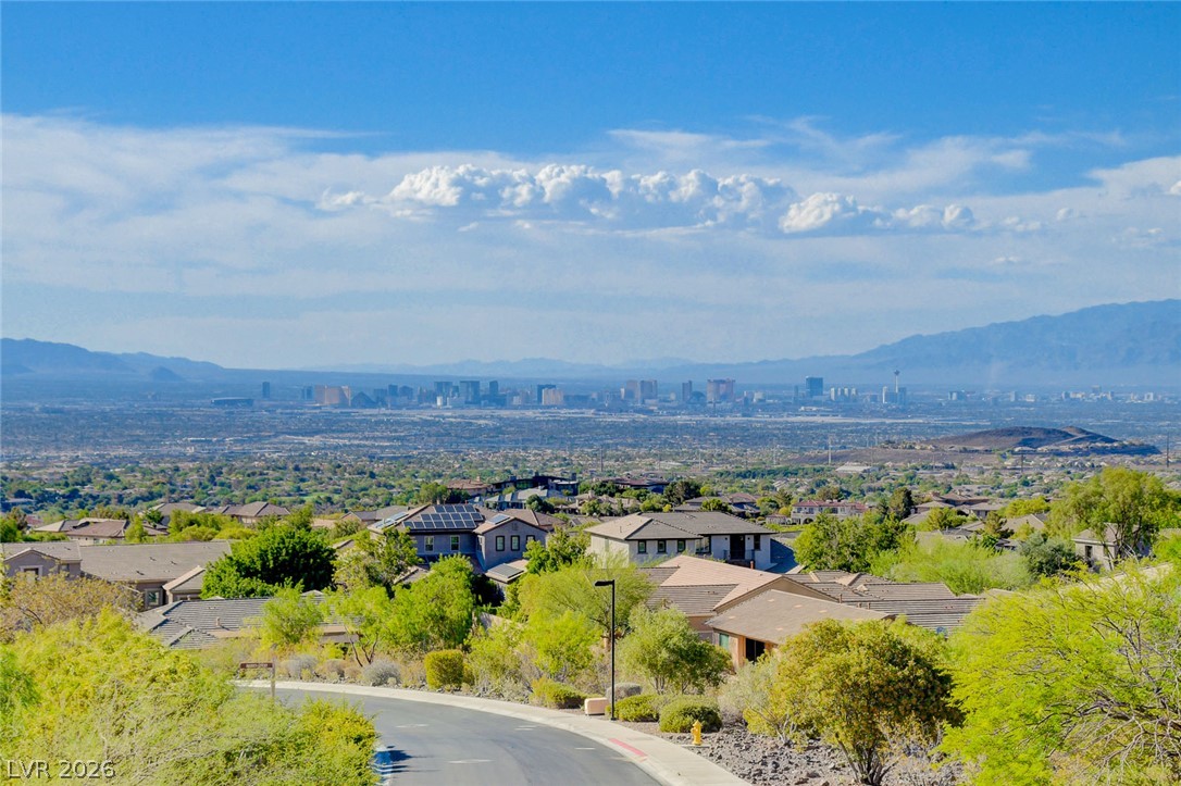 84 Kittansett Loop Henderson NV 89052