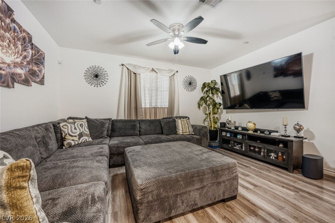 828 Grand Country Avenue North Las Vegas NV 89086