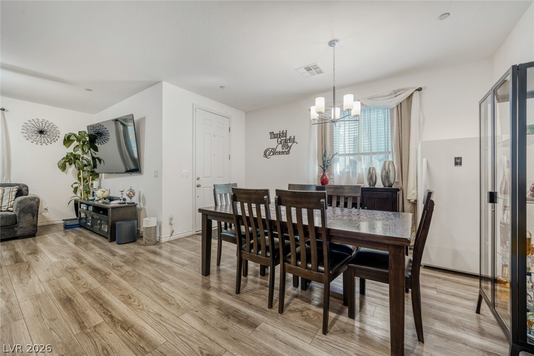 828 Grand Country Avenue North Las Vegas NV 89086