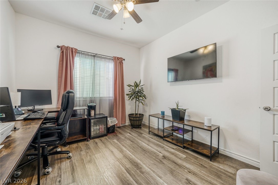 828 Grand Country Avenue North Las Vegas NV 89086