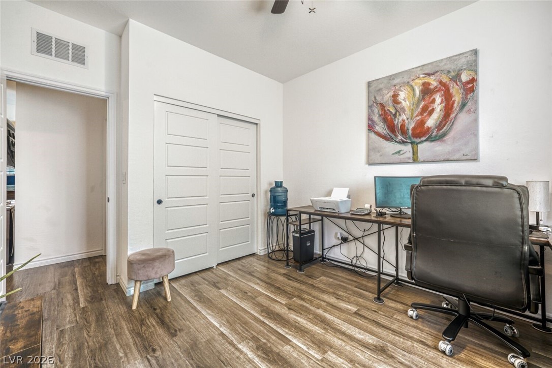 828 Grand Country Avenue North Las Vegas NV 89086