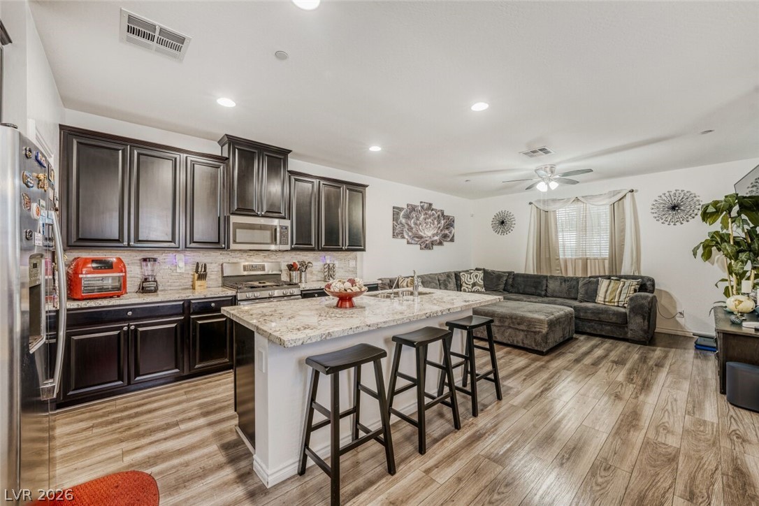 828 Grand Country Avenue North Las Vegas NV 89086
