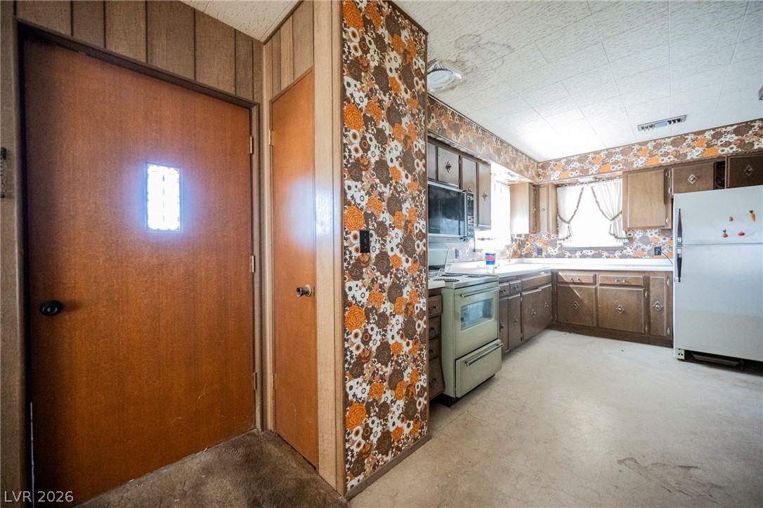 1012 Cadiz Avenue Henderson NV 89015