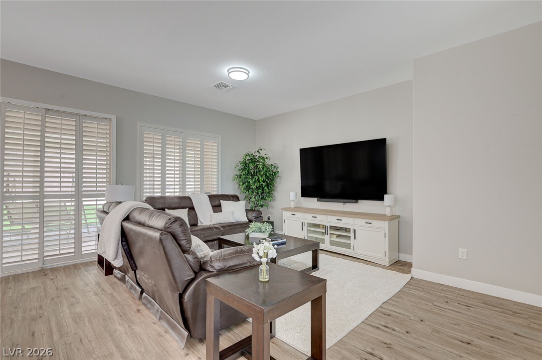 10613 Spring Garden Court Las Vegas NV 89134