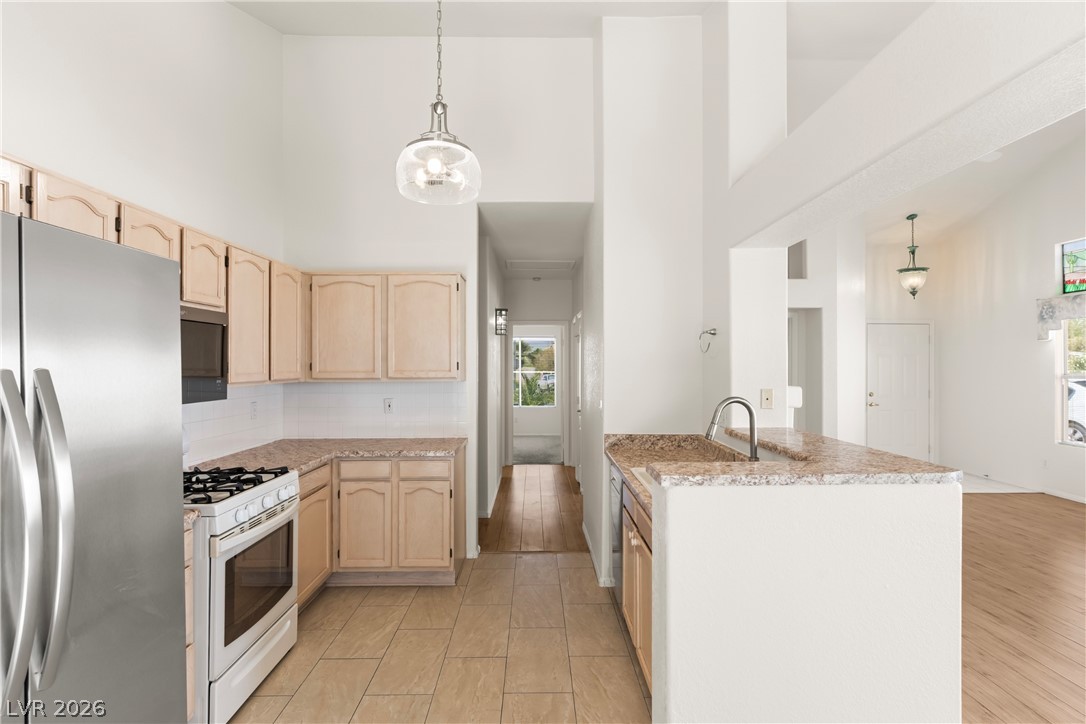 2533 Cortina Avenue Henderson NV 89074