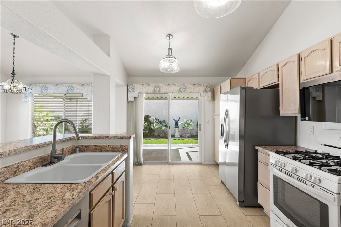 2533 Cortina Avenue Henderson NV 89074