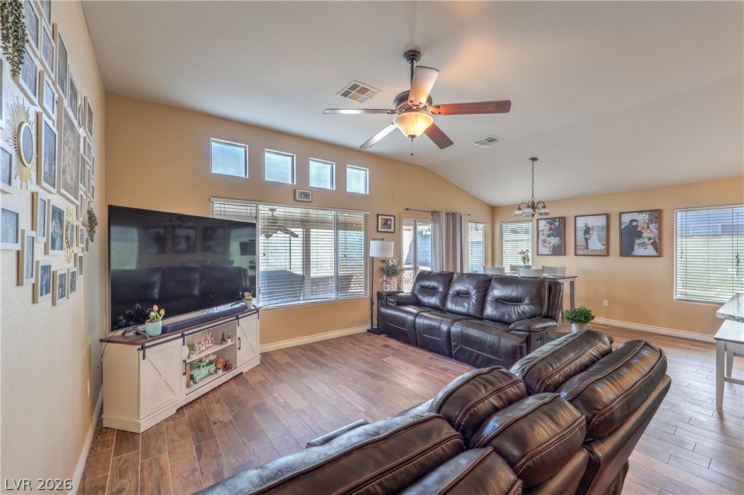 572 Broomspun Street Henderson NV 89015