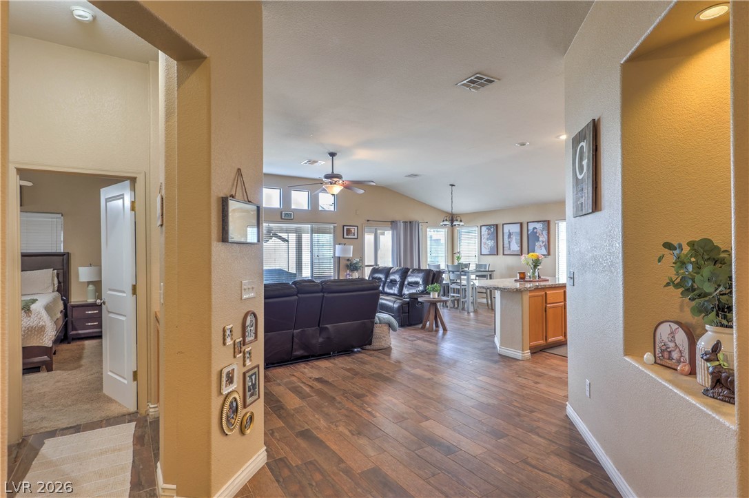 572 Broomspun Street Henderson NV 89015