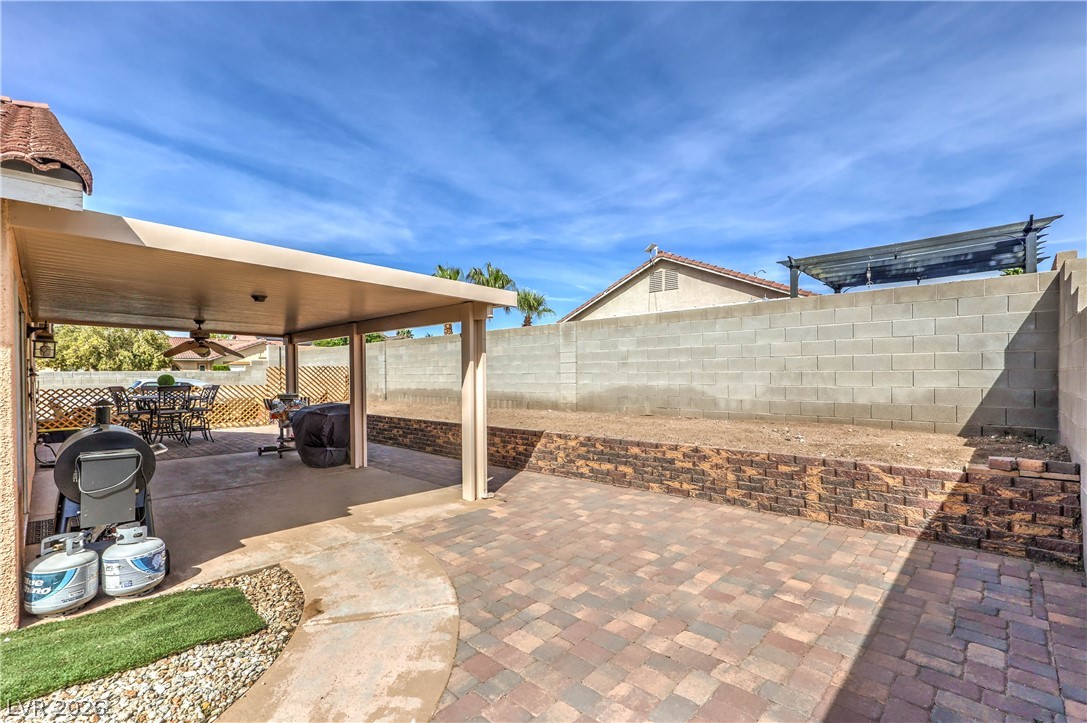 572 Broomspun Street Henderson NV 89015