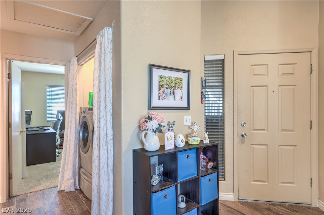 572 Broomspun Street Henderson NV 89015