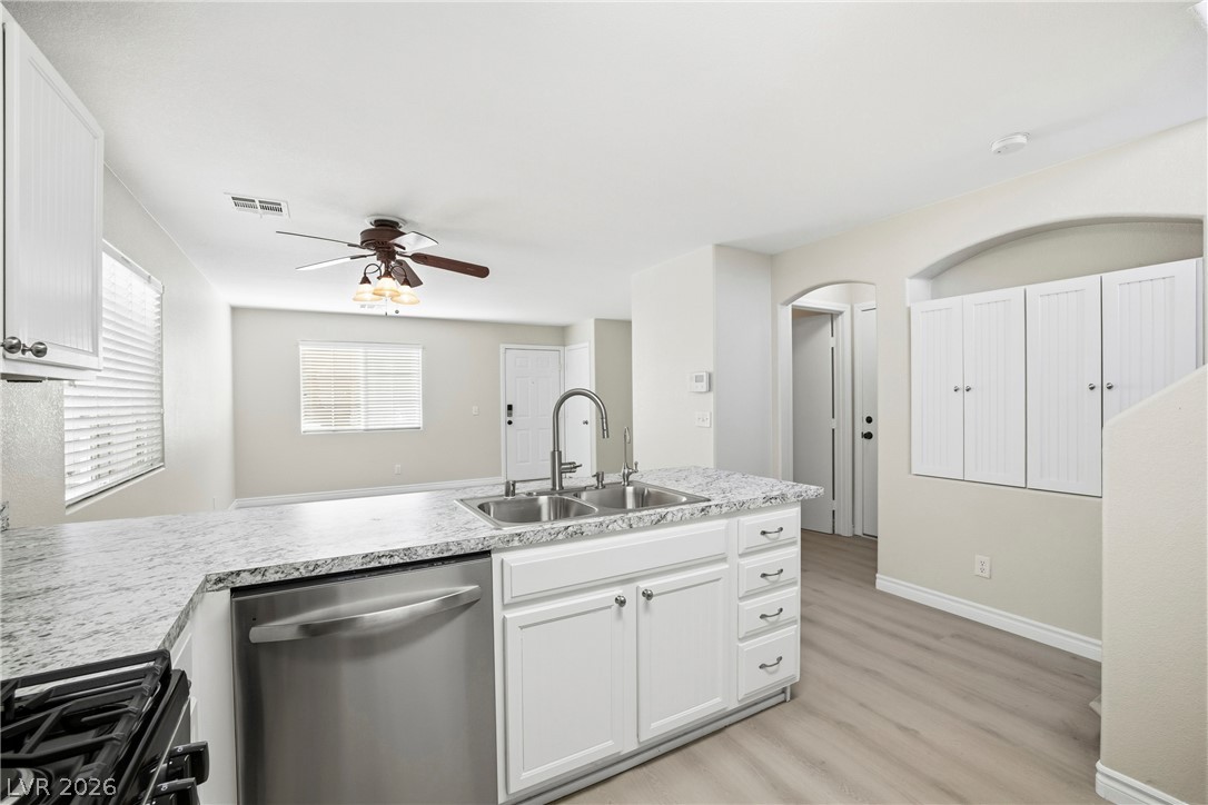 562 East Candy Mint Avenue Las Vegas NV 89183