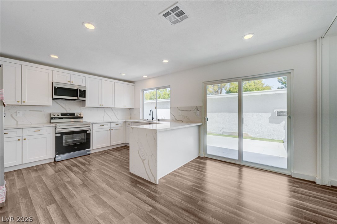 571 Greenbriar Townhouse Way Las Vegas NV 89121