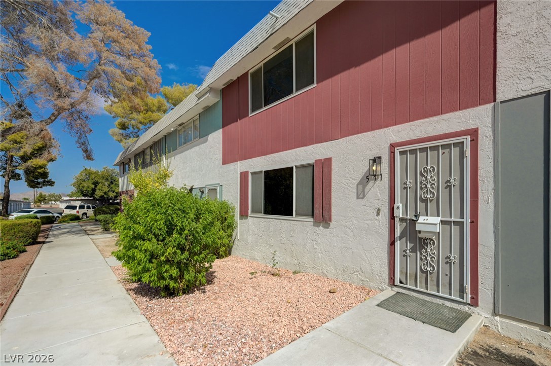 571 Greenbriar Townhouse Way Las Vegas NV 89121