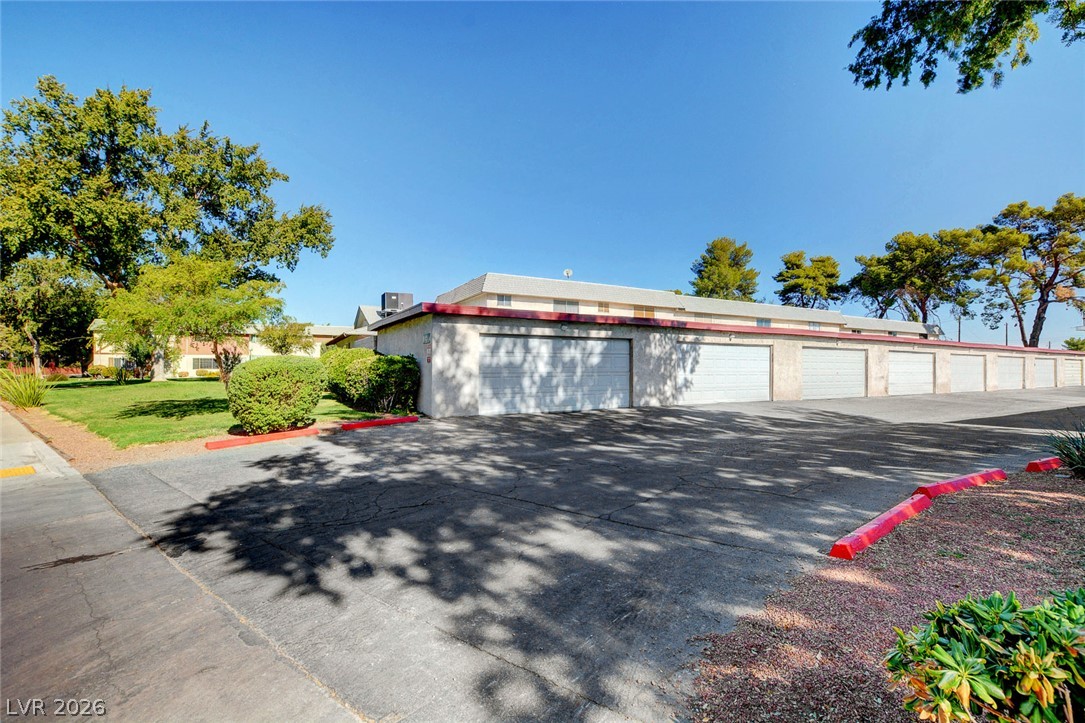 571 Greenbriar Townhouse Way Las Vegas NV 89121