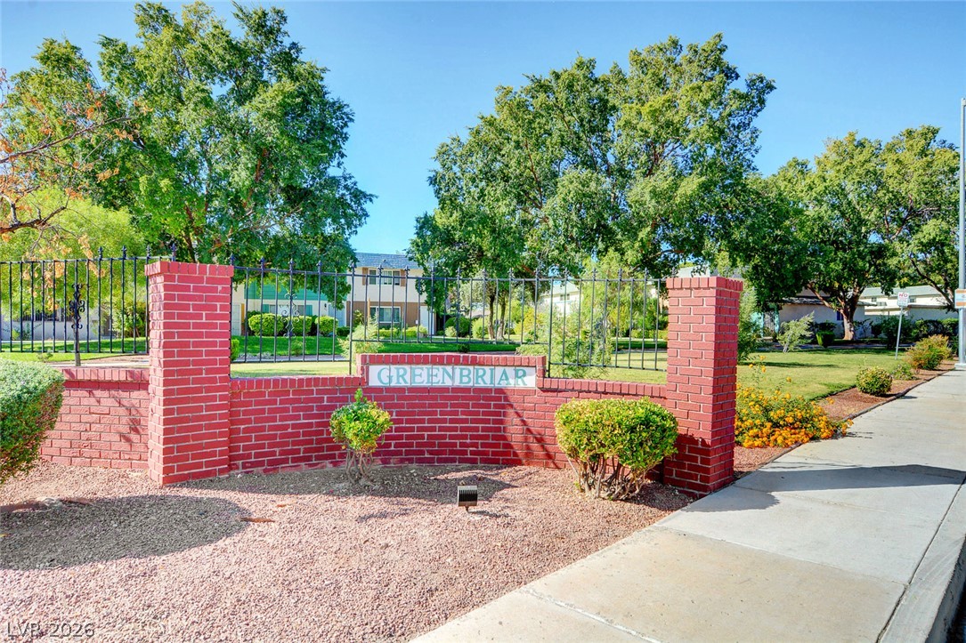 571 Greenbriar Townhouse Way Las Vegas NV 89121