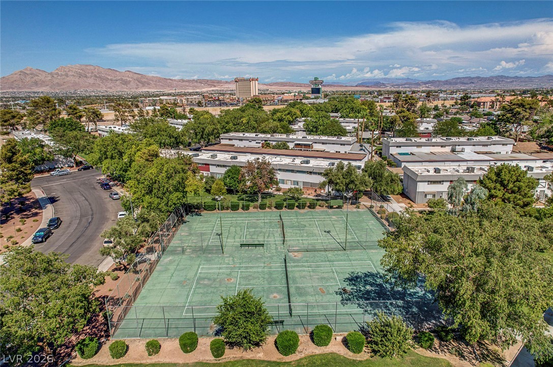 571 Greenbriar Townhouse Way Las Vegas NV 89121