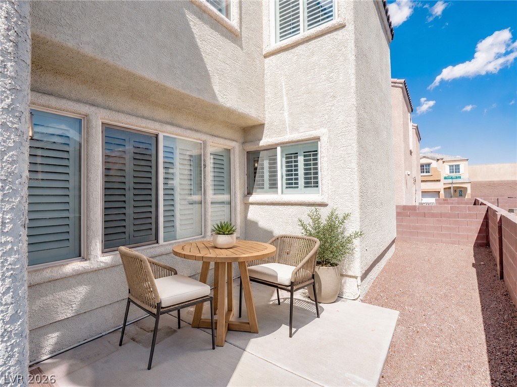 6524 Roundstone Bog Avenue Las Vegas NV 89139